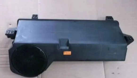 Mercedes-Benz ML W164 Subwoofer speaker 