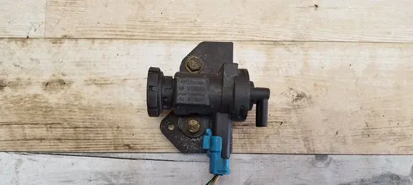 Opel Meriva A Turbo solenoid valve 9635704380 0928400414