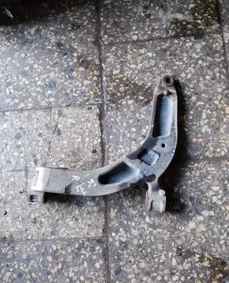 Volkswagen Transporter - Caravelle T5 Front lower control arm/wishbone 7E8407152A 7E0407152B