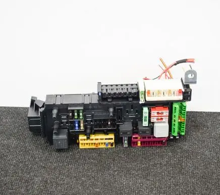 Mercedes-Benz SLK R172 Fuse box set A0025421319