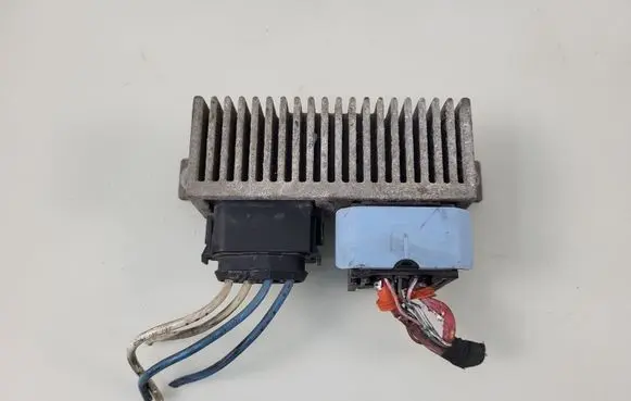 Renault Scenic III - Grand scenic III Glow plug pre-heat relay 8200558438