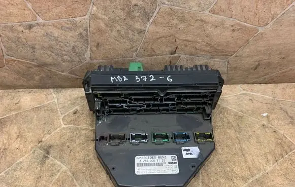 Mercedes-Benz CLS C218 X218 Fuse box set A2129004125