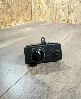 Mercedes-Benz E W211 Light switch 2115450104 04056000