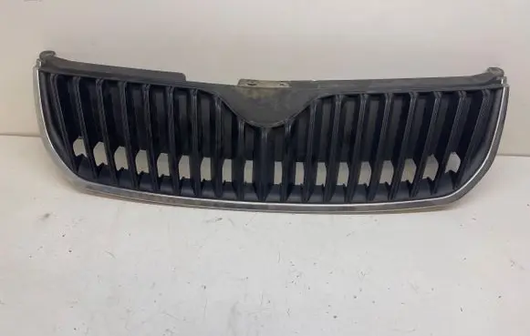 Skoda Superb B6 (3T) Front grill 3T0853668A