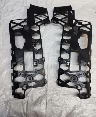 Volkswagen PASSAT B7 Front bumper mounting bracket 95D107-9