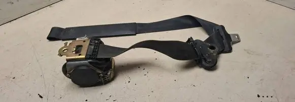 Renault Megane II Front seatbelt B507743