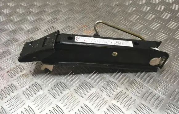 Nissan Almera Lift Jack 
