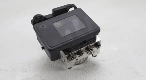 Audi A3 S3 8V ABS Pump 5Q0907379 5Q0614517