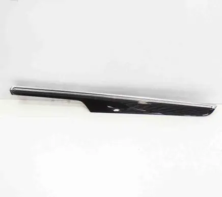 Porsche Macan (95B) Front door card panel trim