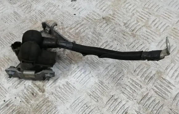 Nissan Qashqai Ignition relay 251154EB0A