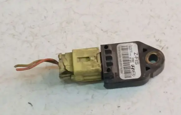 KIA Ceed Airbag deployment crash/impact sensor 959201H100