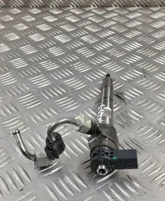 Audi Q5 SQ5 Fuel injector 04L130277P