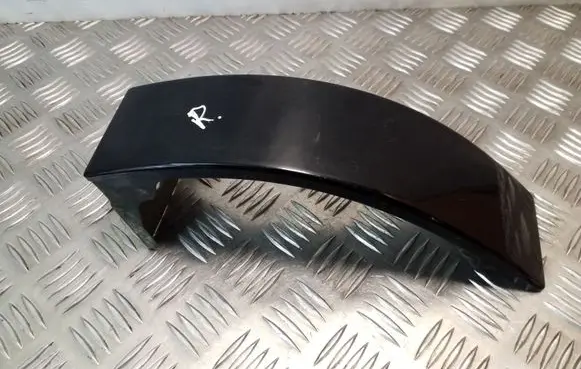 Hyundai Santa Fe Rear/tail light trim molding 