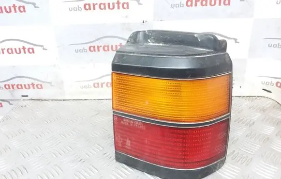 Volkswagen PASSAT B3 Rear/tail lights 333945112 333945257