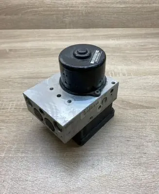 Volvo S60 ABS Pump 8671224 8671225