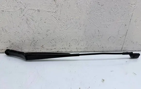 Volkswagen PASSAT B6 Front wiper blade arm 3C1955410B