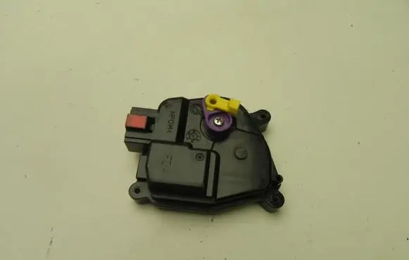 Hyundai i20 (PB PBT) Air flap motor/actuator FLRR4 V491