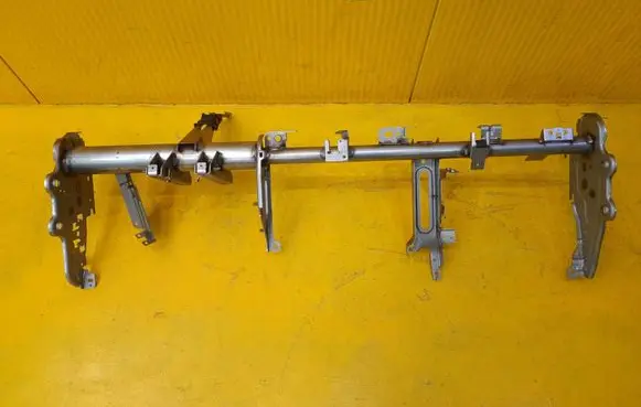 Renault Express Dashboard cross member/frame bar 