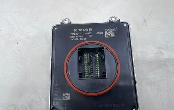 Opel Grandland X LED ballast control module 9850155580 20240617 192903
