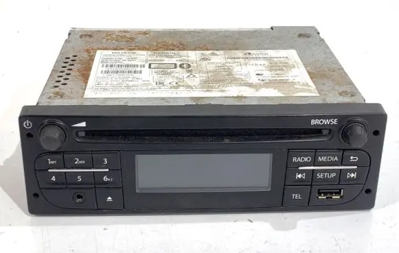 Opel Movano B Radio/CD/DVD/GPS head unit 281159846R