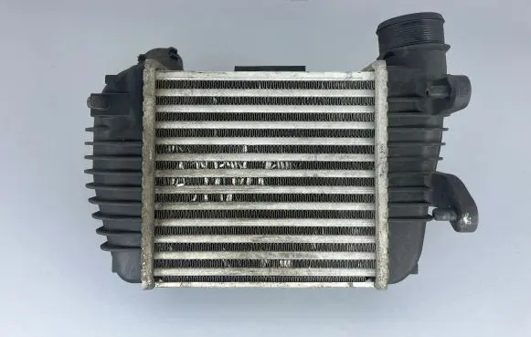 Audi A6 S6 C6 4F Intercooler radiator 4F0145806T
