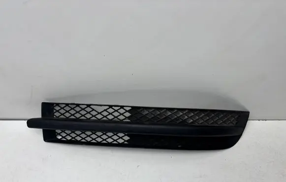 Volkswagen Sharan Front bumper lower grill 7M3853683