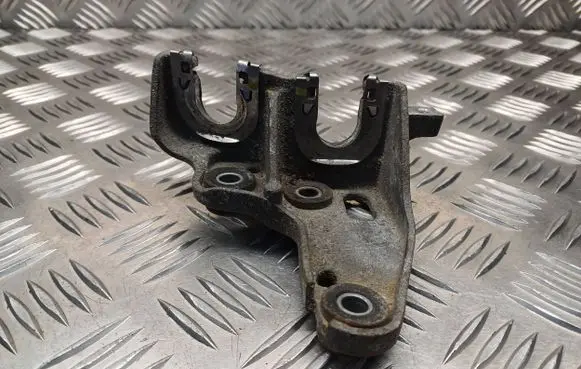 Hyundai i30 Gear shift cable bracket INZI1 INZI