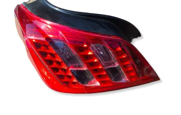 Peugeot 508 RXH Rear/tail lights 9686293780A