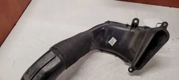Jaguar XF X250 Air intake duct part 8X239A673AB