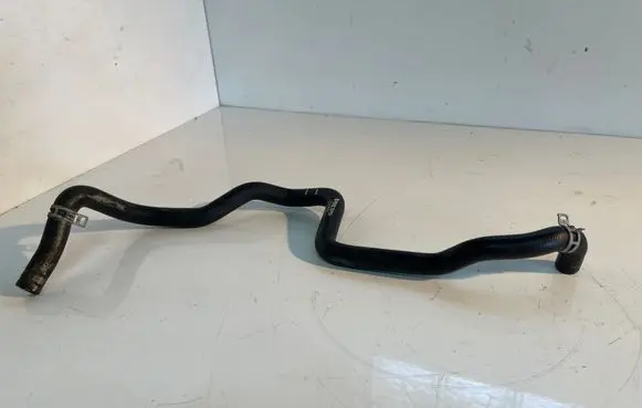 Volvo XC90 Engine coolant pipe/hose 31338302
