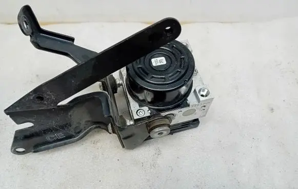 Nissan Note (E12) ABS Pump 47660-3VU0B