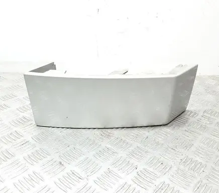 Volvo XC90 Rear/tail light trim molding 8620820 1125