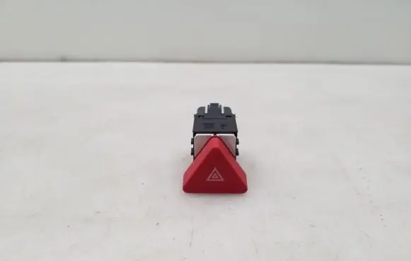 Volkswagen Tiguan Hazard light switch 5M0953509A