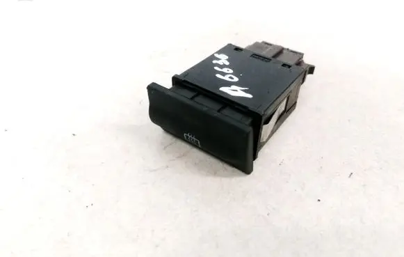 Skoda Octavia Mk1 (1U) Windscreen/window heater switch