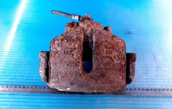 Volkswagen Touran I Front brake caliper 1K0615124E