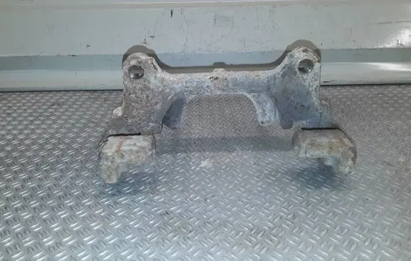 Volkswagen Tiguan Front Brake Caliper Pad/Carrier 