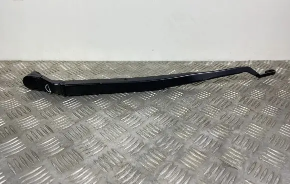 Jeep Grand Cherokee Front wiper blade arm