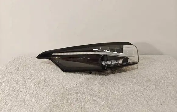 Peugeot 308 Rear/tail lights 9835299680 01502101AS