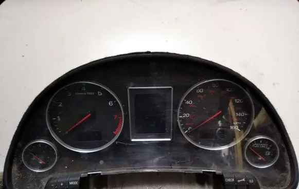 Audi A4 S4 B6 8E 8H Speedometer (instrument cluster) 8E0920950H 0263626024