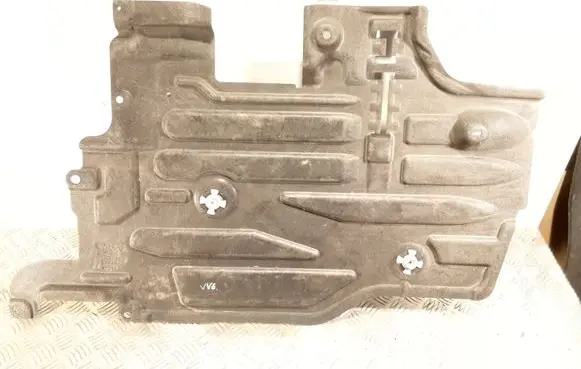 Volvo V60 Engine splash shield/under tray 31420485
