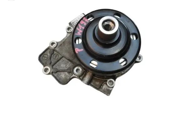 Mercedes-Benz Sprinter W906 Water pump A6512008601 A6512001602