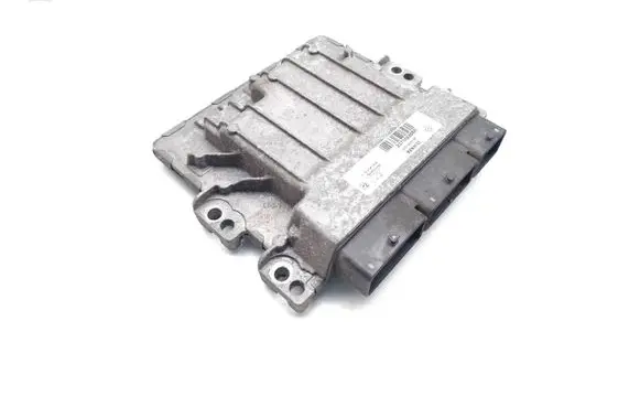 Renault Kadjar Engine control unit/module 237106288R 237106101R S180206145A