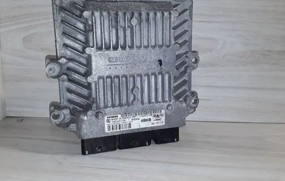 Ford C-MAX I Engine control unit/module 5WS40512BT 6M5112A650YB