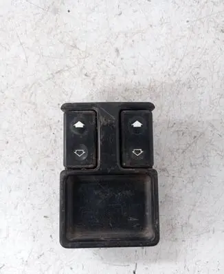 BMW 5 E34 Electric window control switch 1374491