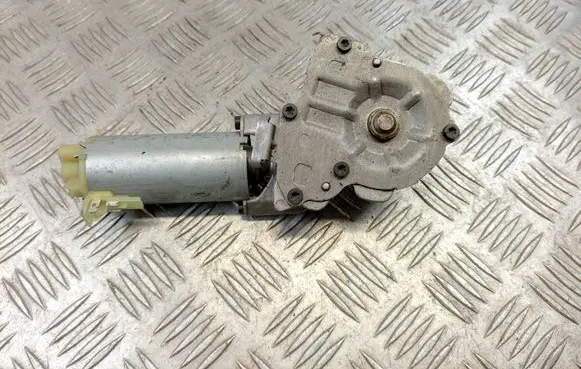 Mercedes-Benz S W221 Seat adjustment motor A2208204942 901748101 0130002580