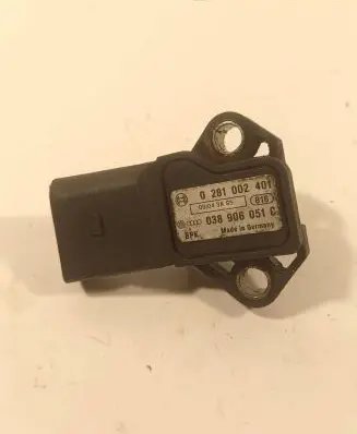 Volkswagen PASSAT B6 Air pressure sensor 038906051C 09043AS5 0281002401