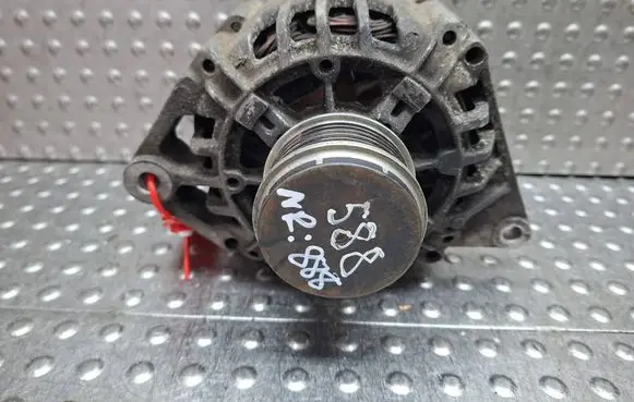 Renault Scenic II - Grand scenic II Generator/alternator S27649888 8200054588