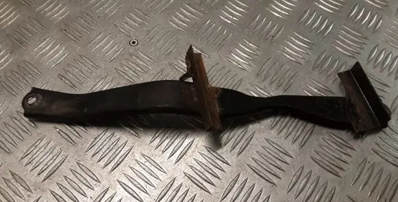 Toyota Corolla Verso E121 Battery bracket 