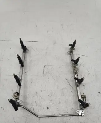 Mercedes-Benz GL X164 Fuel injectors set A2720780249 A2730700795