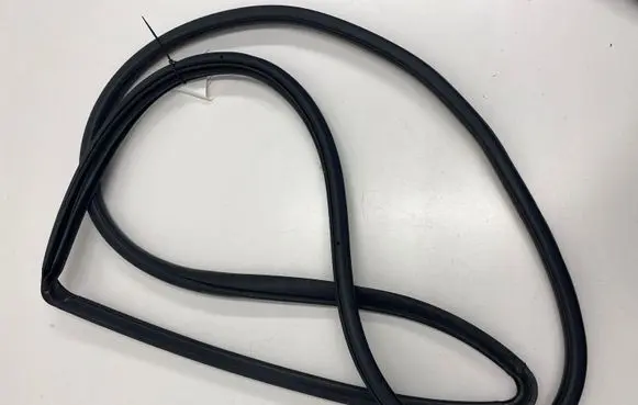 Subaru Forester SH Rubber seal rear door 